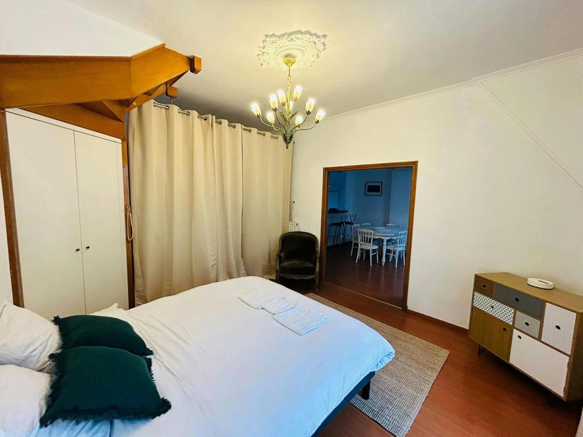 Apartment Le Majestueux Brulee Hypercentre Parking Reims
